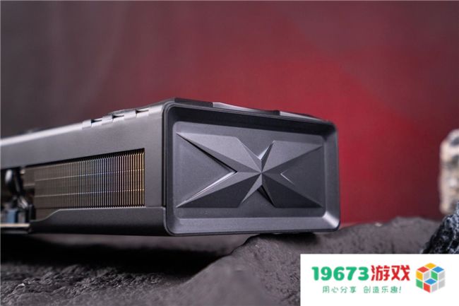 炫酷来袭，耕升 GeForce RTX 5070 Ti 炫光·超 OC带来超高性能