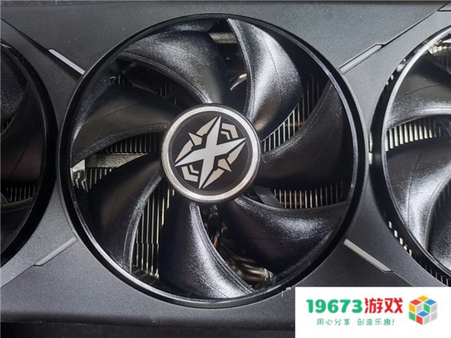 炫酷来袭，耕升 GeForce RTX 5070 Ti 炫光·超 OC带来超高性能