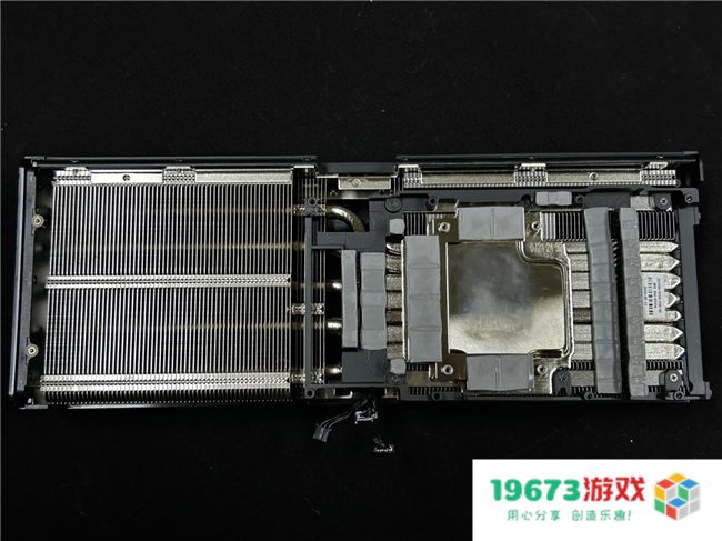 炫酷来袭，耕升 GeForce RTX 5070 Ti 炫光·超 OC带来超高性能