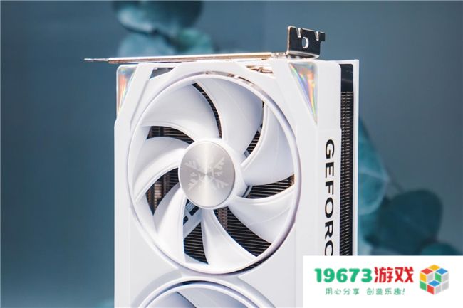 开启DLSS 4 步入4K游戏新门槛，耕升 GeForce RTX 5070 踏雪 OC 灵动来袭！