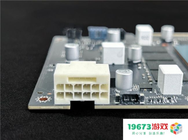 开启DLSS 4 步入4K游戏新门槛，耕升 GeForce RTX 5070 踏雪 OC 灵动来袭！