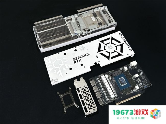 开启DLSS 4 步入4K游戏新门槛，耕升 GeForce RTX 5070 踏雪 OC 灵动来袭！