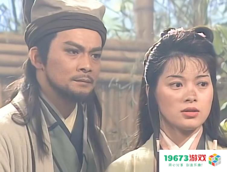 金庸小说中不合理的章节，聚贤庄100人不敌乔峰，为啥不先砍阿朱？