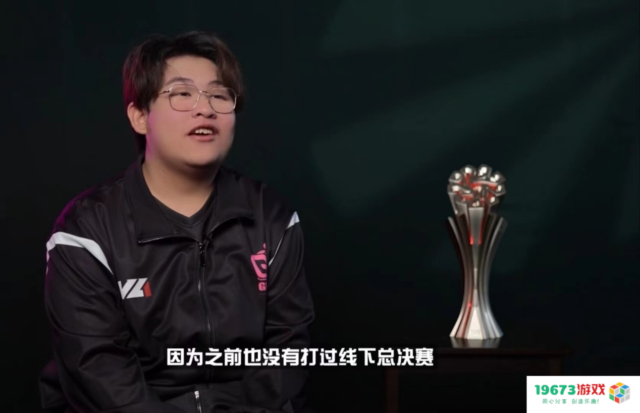 第五人格生死战上来就玩绝活？远程雕像直接击倒，自信即巅峰！