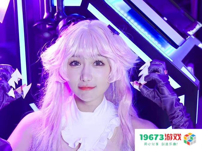 B站超高能女UP，曾是斗鱼一姐，花2年时间“征服”舞蹈区