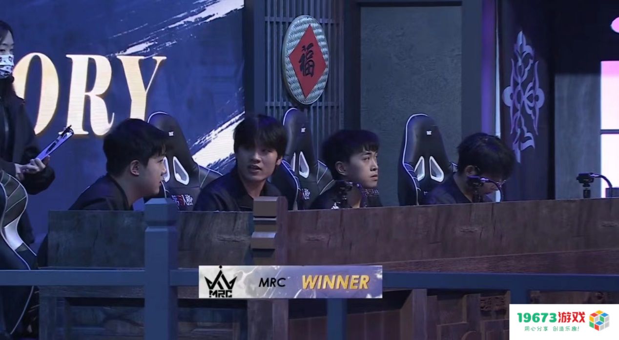 第五人格：“心理学家”蹲蘑菇？99水汽前锋没倒？MRC人均幸运儿！